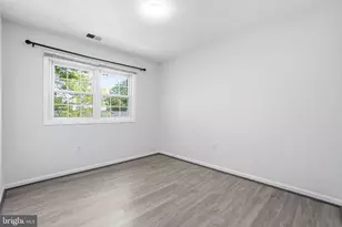 9178 Laurelwood Ct, Manassas, VA 20110 - Photo 15