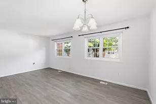 9178 Laurelwood Ct, Manassas, VA 20110 - Photo 13