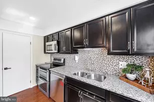 8453 McKenzie Cir, Manassas, VA 20110 - Photo 9