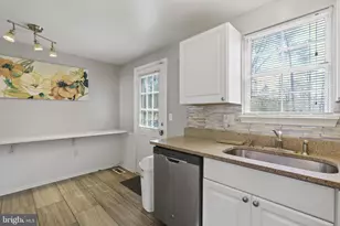 8629 Braxted Ln, Manassas, VA 20110 - Photo 7