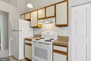 8383 Buttress Ln, Manassas, VA 20110 - Photo 9