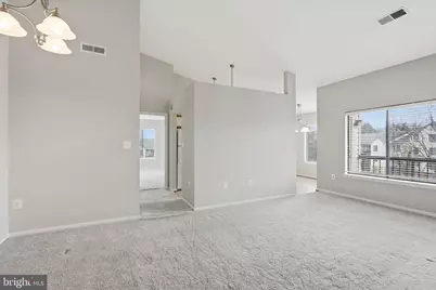 8383 Buttress Lane #404, Manassas, VA 20110 - Photo 5