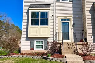 8759 Deblanc Pl, Manassas, VA 20110 - Photo 5