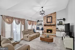 10272 Cedar Ridge Dr, Manassas, VA 20110 - Photo 19