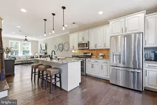 8934 Center St, Manassas, VA 20110 - Photo 11