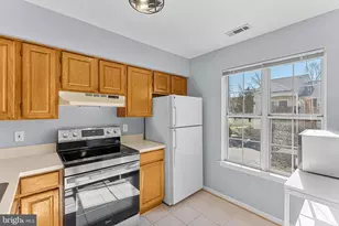 9363 Scarlet Oak Dr, Manassas, VA 20110 - Photo 15