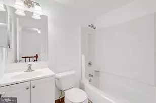 8339 Felsted Ln, Manassas, VA 20110 - Photo 23