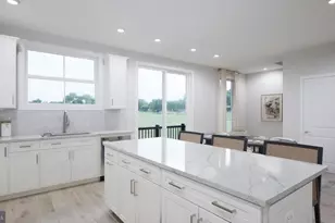 1 Grant Ave, Manassas, VA 20110 - Photo 5