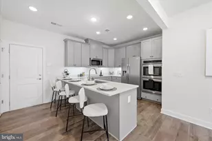 9815 Ames Dr, Manassas, VA 20110 - Photo 5