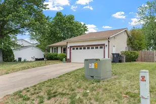 8871 Butternut St, Manassas, VA 20110 - Photo 3