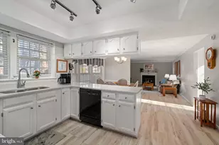 8510 Clearridge Ln, Manassas, VA 20110 - Photo 15