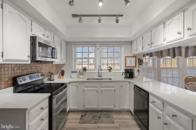 8510 Clearridge Lane, Manassas, VA 20110 - Photo 13