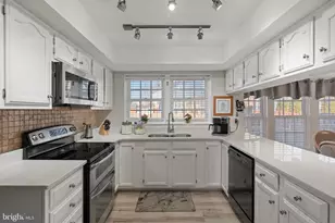 8510 Clearridge Ln, Manassas, VA 20110 - Photo 13