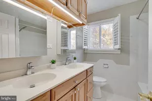 9212 Timberwood Ct, Manassas, VA 20110 - Photo 37