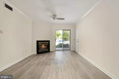 9202 Azure Court #102, Manassas, VA 20110 - Photo 11