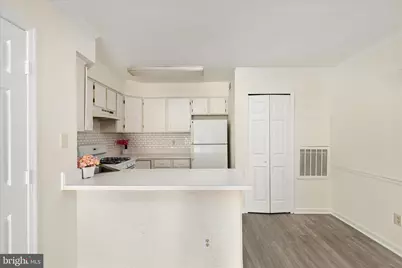 9202 Azure Court #102, Manassas, VA 20110 - Photo 5