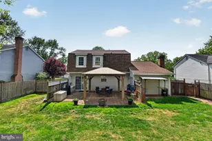 8745 Country Ln, Manassas, VA 20110 - Photo 9