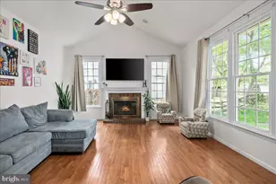10193 Wistlewood Ct, Manassas, VA 20110 - Photo 13