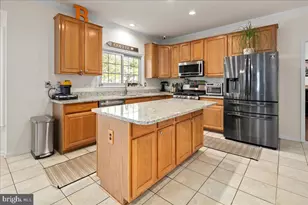 10193 Wistlewood Ct, Manassas, VA 20110 - Photo 9