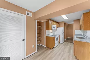 9560 Cannoneer Ct, Manassas, VA 20110 - Photo 7