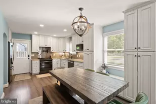 8902 Grant Ave, Manassas, VA 20110 - Photo 13