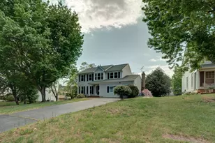 9618 Clover Hill Rd, Manassas, VA 20110 - Photo 3