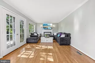 9368 Dahlia Ct, Manassas, VA 20110 - Photo 13