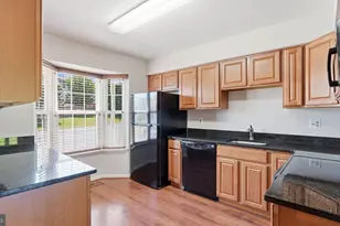 8912 Princeton Park Dr, Manassas, VA 20110 - Photo 7
