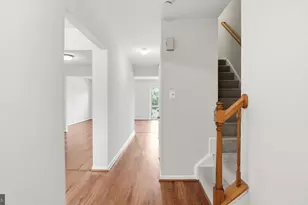 8912 Princeton Park Dr, Manassas, VA 20110 - Photo 3