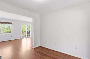 8912 Princeton Park Dr, Manassas, VA 20110 - Photo 13