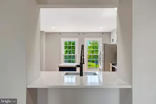 8478 Battle Ct, Manassas, VA 20110 - Photo 7