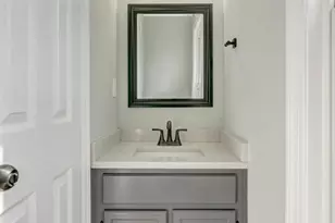 8478 Battle Ct, Manassas, VA 20110 - Photo 13