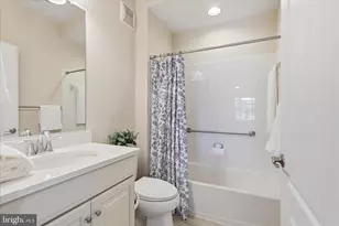 9204 Charleston Dr, Manassas, VA 20110 - Photo 35