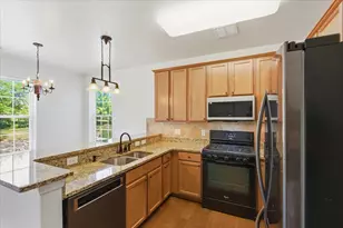 9204 Charleston Dr, Manassas, VA 20110 - Photo 7