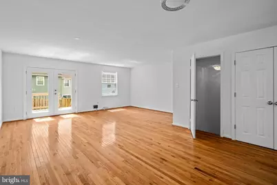 8387 Woodline Court, Manassas, VA 20110 - Photo 7