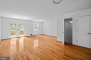8387 Woodline Ct, Manassas, VA 20110 - Photo 7