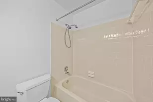 8387 Woodline Ct, Manassas, VA 20110 - Photo 13