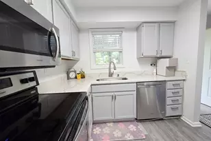 9914 Grapewood Ct, Manassas, VA 20110 - Photo 3