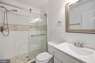 8909 Sugarwood Ln, Manassas, VA 20110 - Photo 15