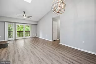 8909 Sugarwood Ln, Manassas, VA 20110 - Photo 7