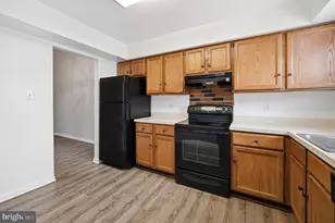 8909 Sugarwood Ln, Manassas, VA 20110 - Photo 3