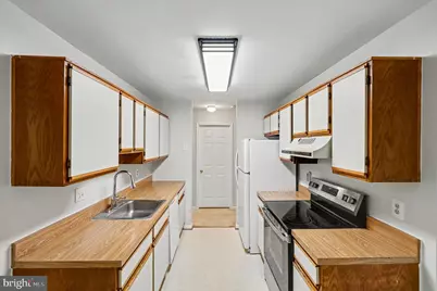 9550 Cannoneer Court #304, Manassas, VA 20110 - Photo 7