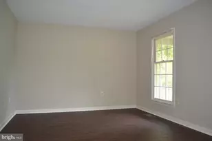 9614 Shannon Ln, Manassas, VA 20110 - Photo 3
