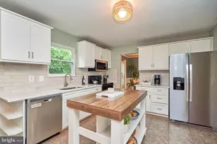 8944 Vicksburg Ln, Manassas, VA 20110 - Photo 19