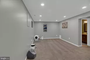 8683 Point of Woods Dr, Manassas, VA 20110 - Photo 39