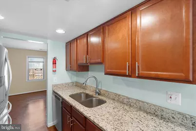 8987 McDowell Commons, Manassas, VA 20110 - Photo 17