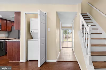 8987 McDowell Commons, Manassas, VA 20110 - Photo 7