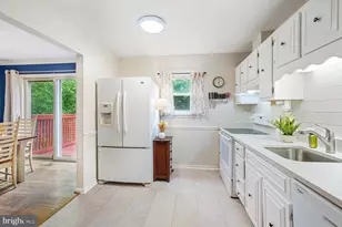 9203 Landgreen St, Manassas, VA 20110 - Photo 9