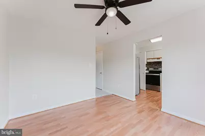 8696 Carlton Drive, Manassas, VA 20110 - Photo 9
