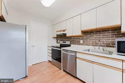 8696 Carlton Drive, Manassas, VA 20110 - Photo 13